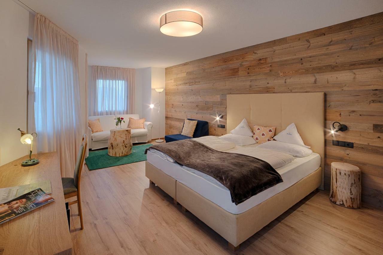 Hotel Kristall Falzes Esterno foto