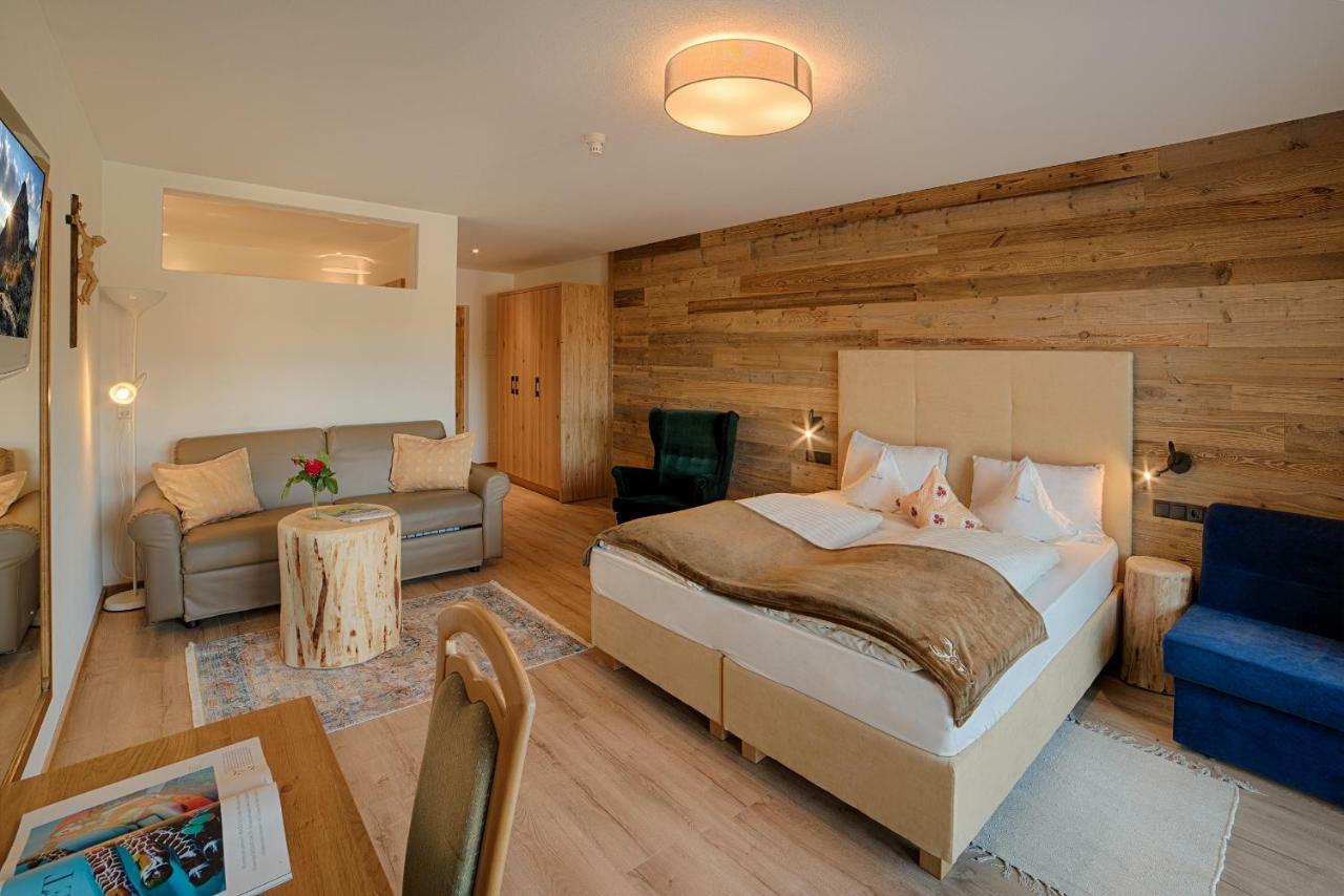Hotel Kristall Falzes Esterno foto