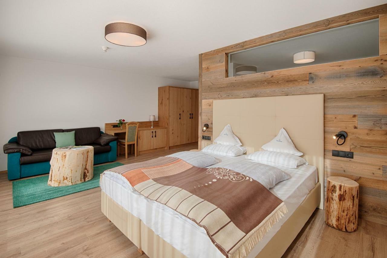 Hotel Kristall Falzes Esterno foto